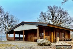 Außenaufnahme der Grillhütte Brandoberndorf